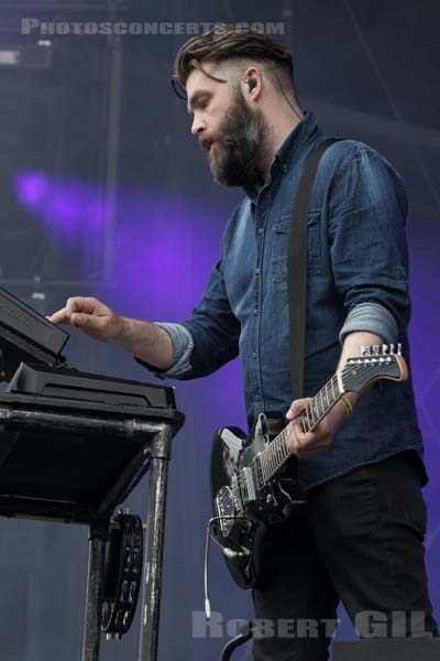 EDITORS - 2017-07-23 - PARIS - Hippodrome de Longchamp - Main Stage 1 - Justin Lockey